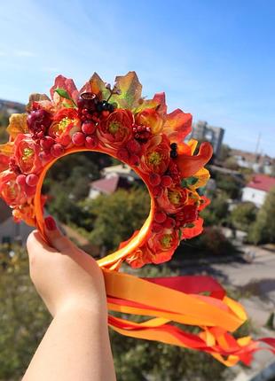 Пишний осіній обруч, королева осінь, осінній обруч, свято осені