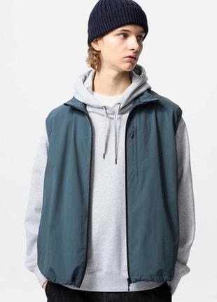 Жилет uniqlo  s m синій 2