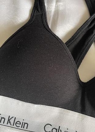 Топ оригінальний calvin klein 3