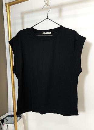Щільна футболка жіноча базова чорна бавовна pull &bear