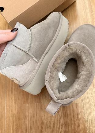 Уггі жіночі ugg classic ultra mini platform light grey 3