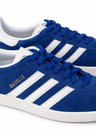 Оригінальні б/у замшеві кросівки adidas gazelle, синьо-білі
