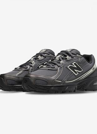 Кросівки жіночі new balance 740 чорні, сріблясті, розмір 37, довжина устілки 22,5 см, текстиль