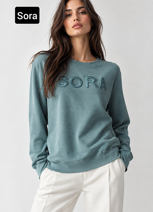 Свитшот женский синего цвета с надписью от бренда sora l