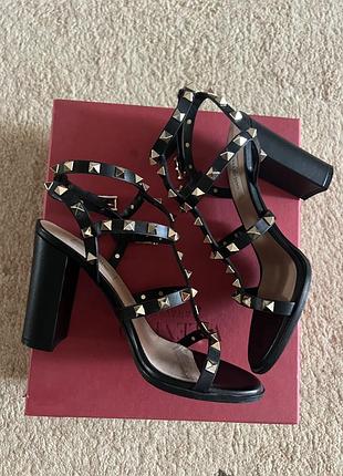 Босоніжки valentino орігінал 3