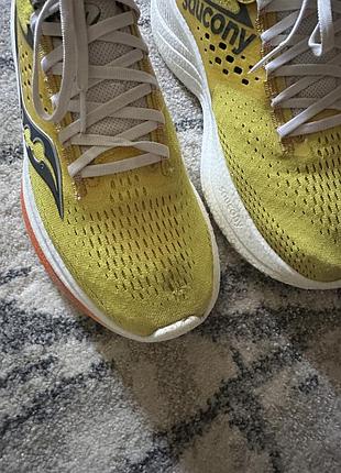 Кросівки saucony 44.5 розмір 7