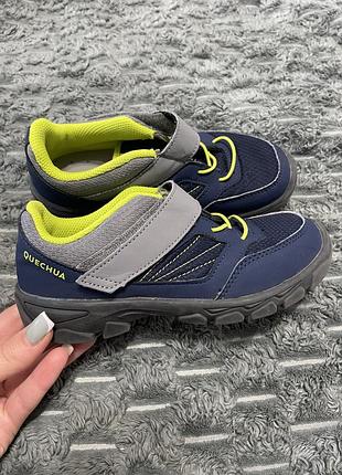 Дитячі кросівки decathlon quechua 32р