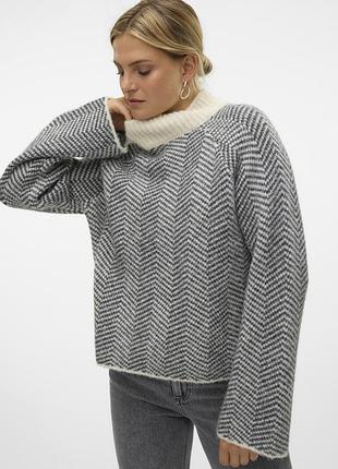 Vero moda дуже м'який та комфортний светр кофта р.m