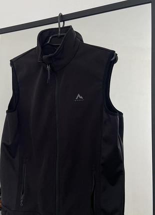 Чоловічий трекінговий softshell жилет mckinley