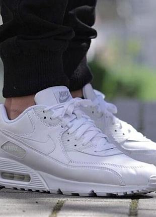 Стильні оригінал культові кросівки nike air max 90 у повністю білому шкіряному виконанні (triple white leather).45