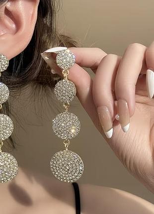 Жіночі сережки у західному стилі королева 👸 вечірок