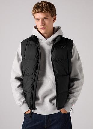 Чоловічий утеплений жилет levi’s piedmont puffer vest a85660000 — чорний, водозахисний. оригінал.