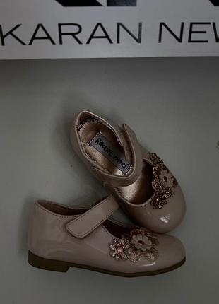 Детские  лаковые бежевые туфельки для девочки 🌸