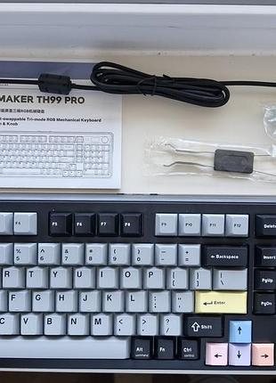 Клавіатура epomaker th 99 pro в темному варіанті