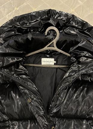Продам пуховик calvin klein jeans