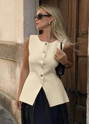 🥛 приталена жилетка від zara
