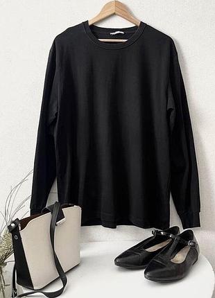 Подовжений котоновий лонгслів zara