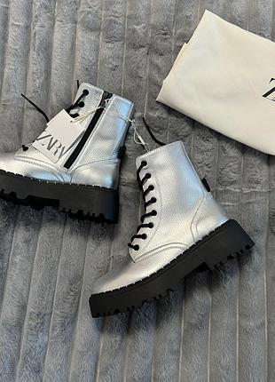 Нові демісезонні черевики zara 35 розмір 23 см