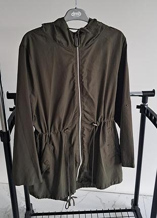 Парка вітровка колір хакі жіноча легка куртка parka in pocket large на змійці з капюшоном