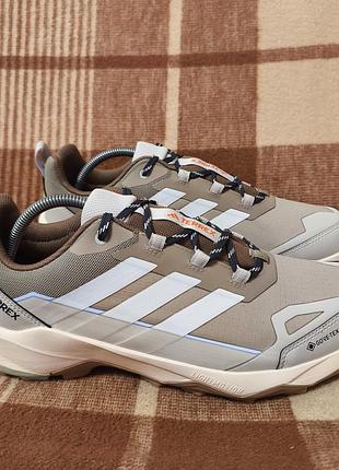 Чоловічі кросівки з мембраною adidas terrex gore-tex