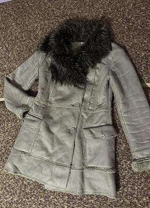 Жіноча дублянка bershka s-xs