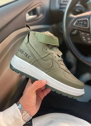 Зимние кроссовки nike air max, nike air force 1, nike air jordan 1, nike zoom fly, nike vomero 5, nike blazer, nike lebron, nike cortez, nike m2k