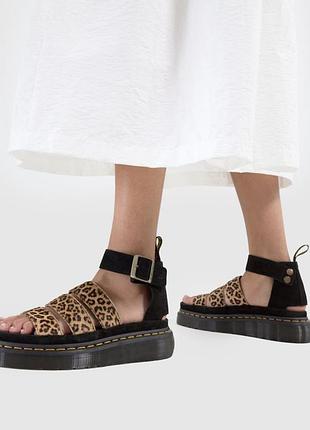 Дуже стильні шкіряні босоніжки dr. martens