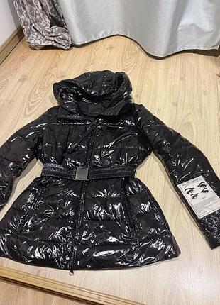 Продам куртку жіночу pinko