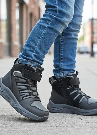 Зимові підліткові черевики для хлопчика термочеревики на липучках дутики на овчині утеплені хайтопи waterproof том м 65210 33,34,35,36,37,38