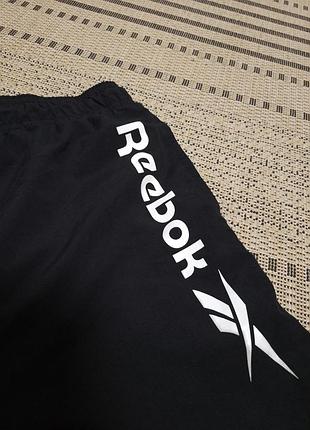 Спортивные шорты reebok 2
