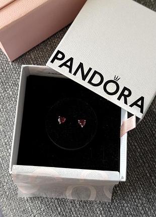 Сережки pandora “червоне серце»❤️