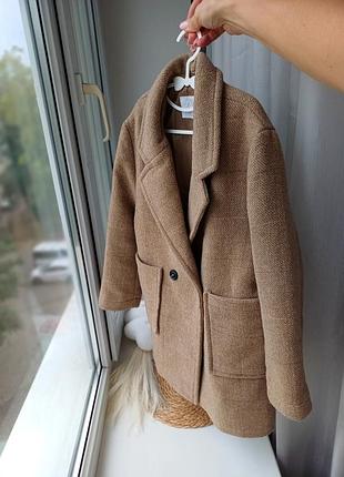 Пальто шерстяне zara