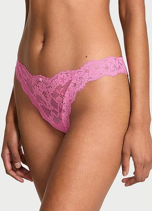 Кружевные трусики тонг victoria's secret