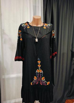 Вышитое платье boohoo, размер наш 44-46