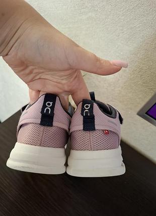 Дитячі кросівки  on running 32 р 4
