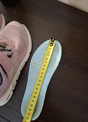 Дитячі кросівки  on running 32 р 9