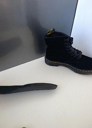 Жіночі черевички dr martens 6