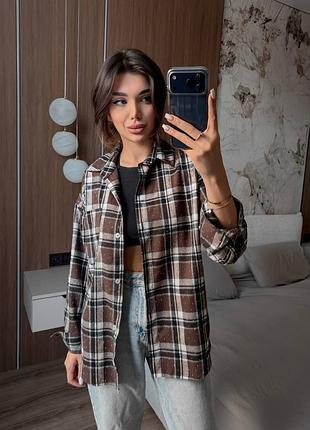 Сорочка в клітинку зі стразами