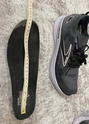 Кросівки brooks 8