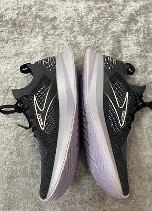 Кросівки brooks 3