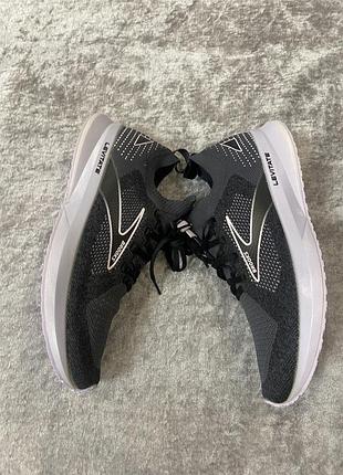 Кросівки brooks 4