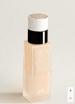 Hermes тональна основа / крем hermès plein air, luminous matte skincare foundation - 05c nata