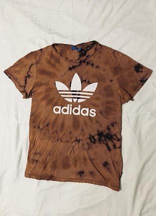 Футболка adidas tye-dye оригинальная с эффектом тай дай