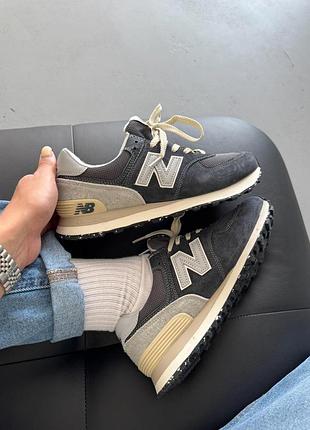 New balance 574 dark grey/beige