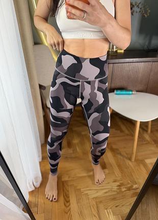 Сіро чорні спортивні лосини under armour