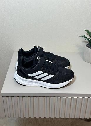 Кросівки adidas  •розмір 33(21 см)
