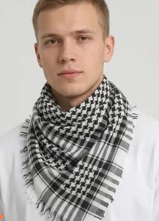 Комплект  з двох штук
чорно-біла арафатка куфія / шемаг/шарф з бахромою, розміром 100х100 см