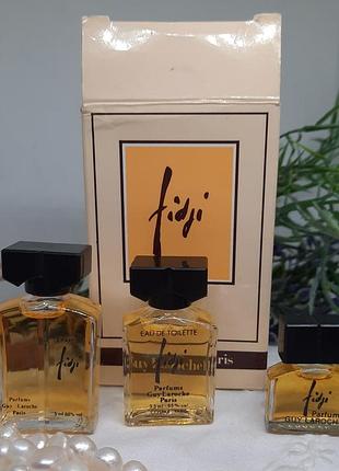 Супер-раритет! набір 3 шт guy laroche fidji вінтаж оригінал, 2 мл парфум, 5 мл edp, 3,5 мл edt в коробці, франція