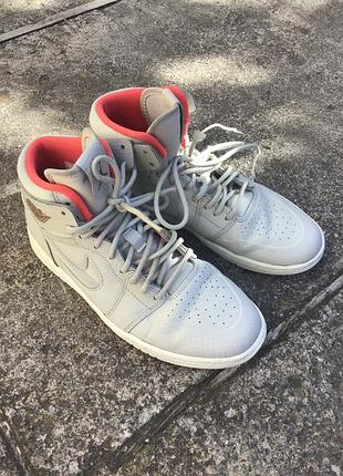 Кросівки air jordan 1 retro high light bone джордан 40 25 см