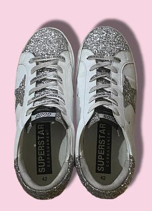 Кросівки жіночі golden goose superstar білі зі сріблястим глітером, розмір 42